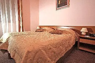 Hotell Zagreb 3*