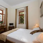 Hotel Zagreb 3*