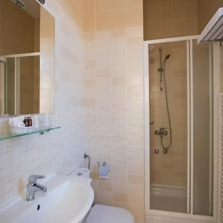 Zagreb Hotel 3*